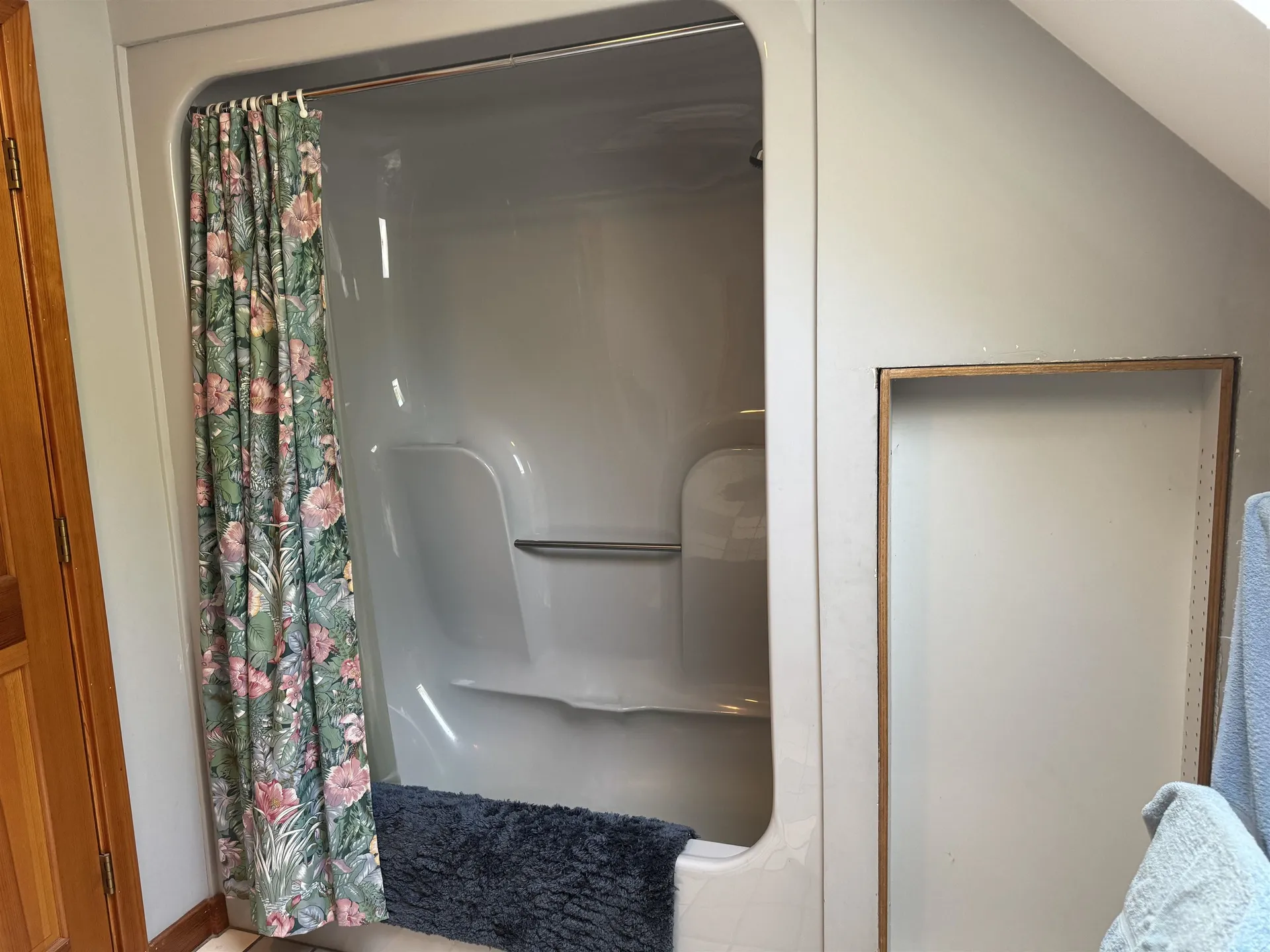 6 Laurel Road Ossipee NH 03814