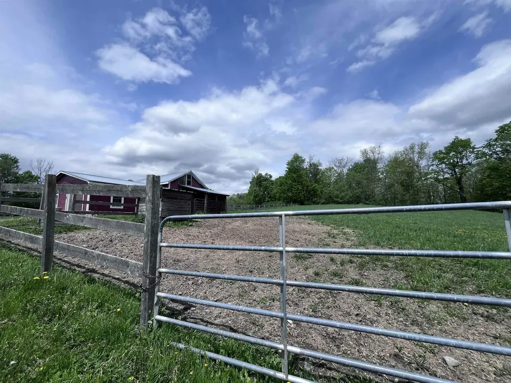 516 Lake Road Benson VT 05743