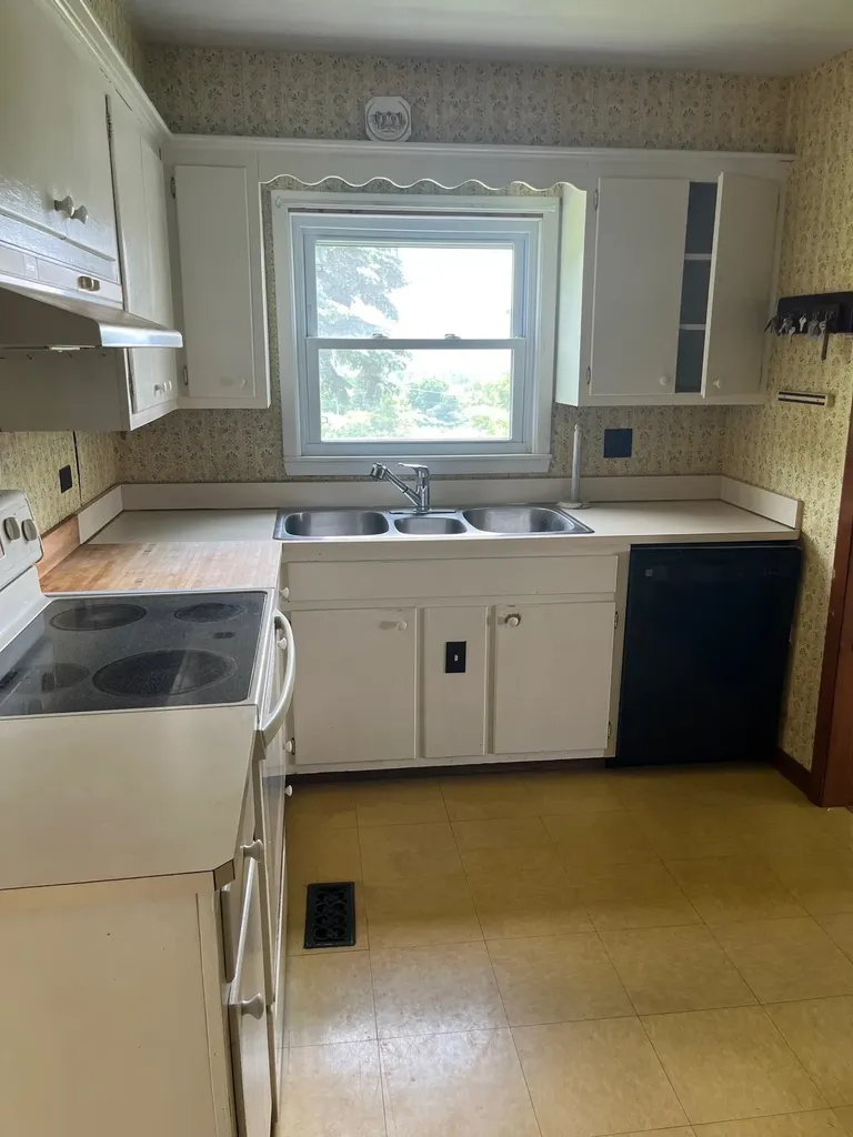 516 Lake Road Benson VT 05743