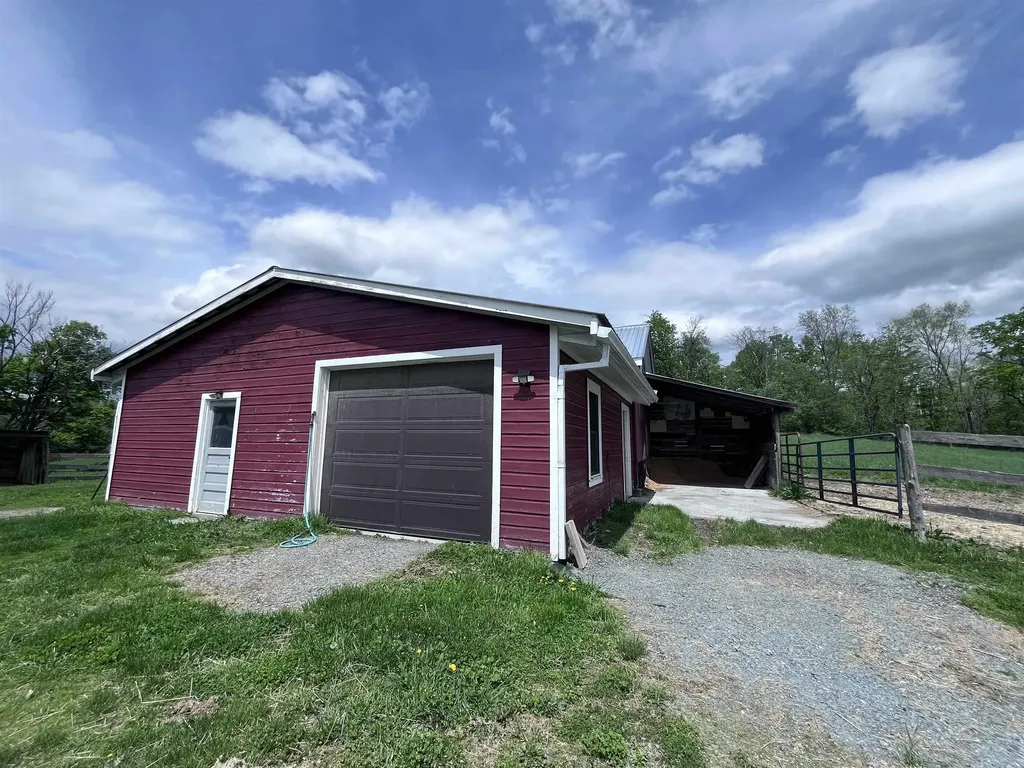 516 Lake Road Benson VT 05743