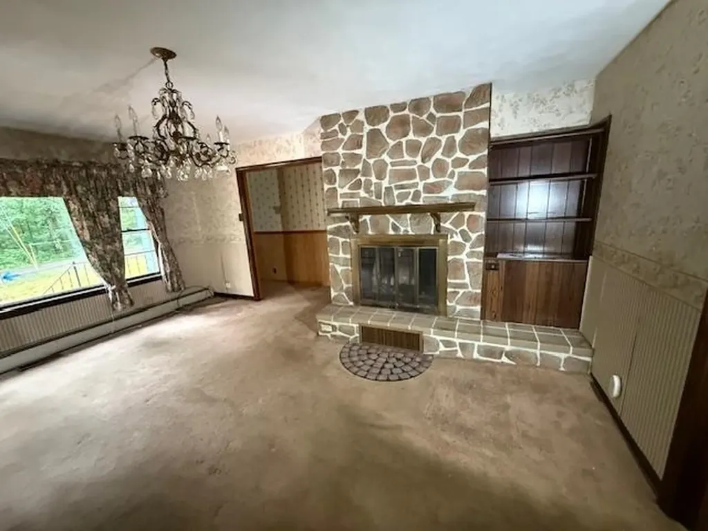 224 East Dunbarton Road Goffstown NH 03045