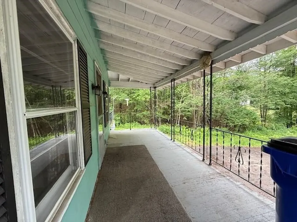 224 East Dunbarton Road Goffstown NH 03045