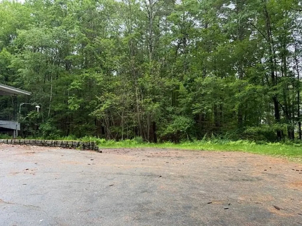 224 East Dunbarton Road Goffstown NH 03045