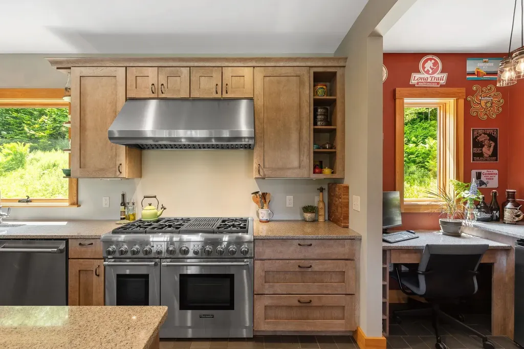 1045 Ring Road Waterbury VT 05677