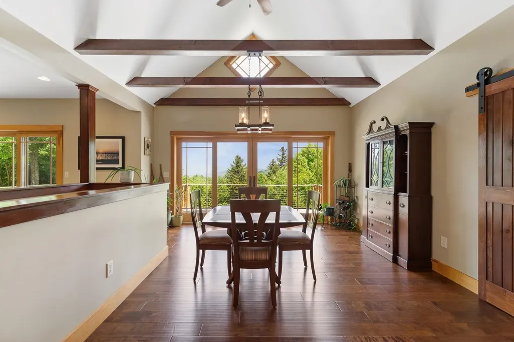 1045 Ring Road Waterbury VT 05677