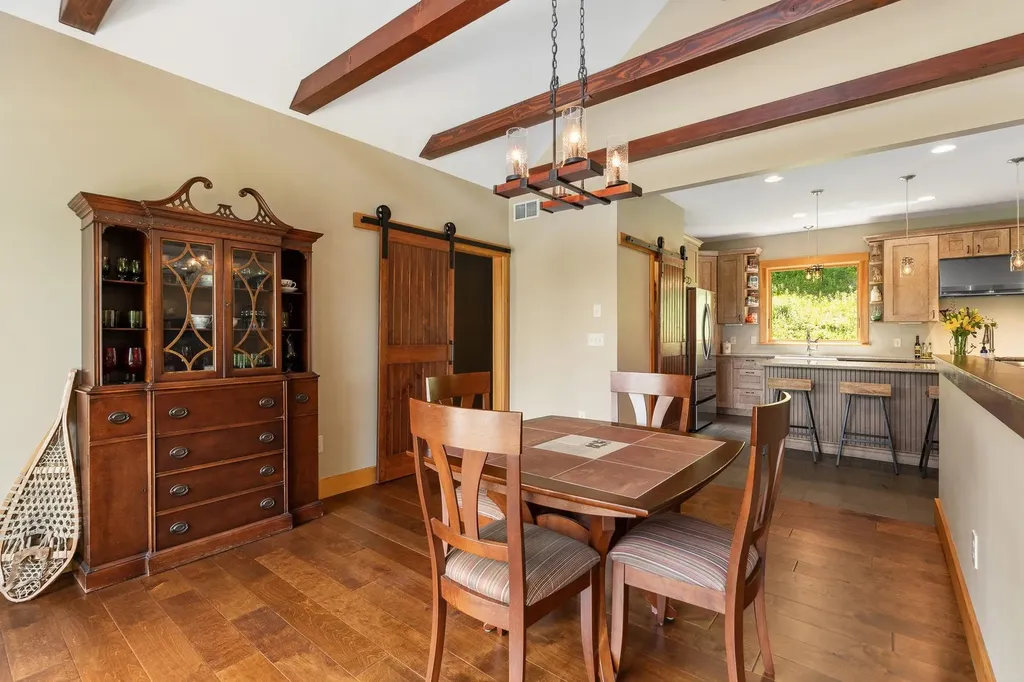 1045 Ring Road Waterbury VT 05677