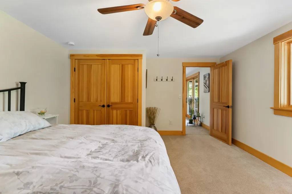 1045 Ring Road Waterbury VT 05677