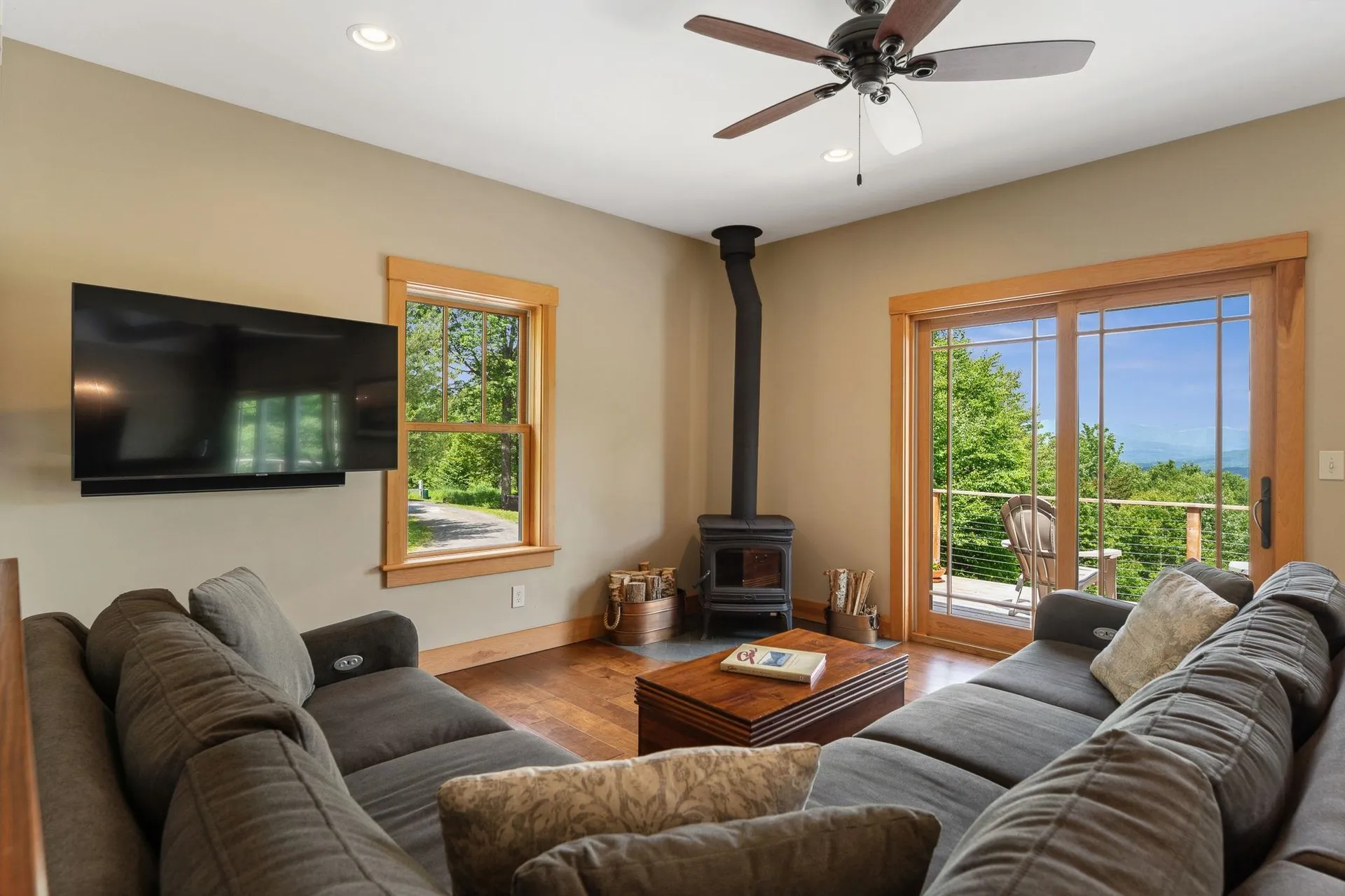 1045 Ring Road Waterbury VT 05677