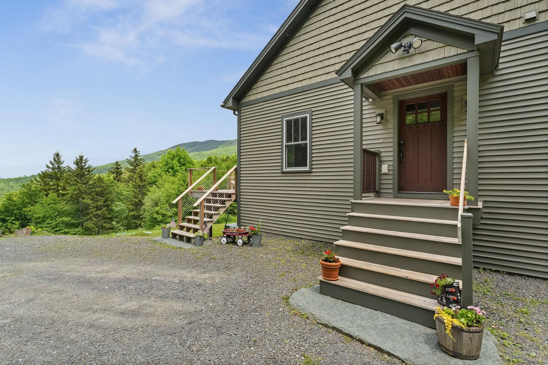 1045 Ring Road Waterbury VT 05677