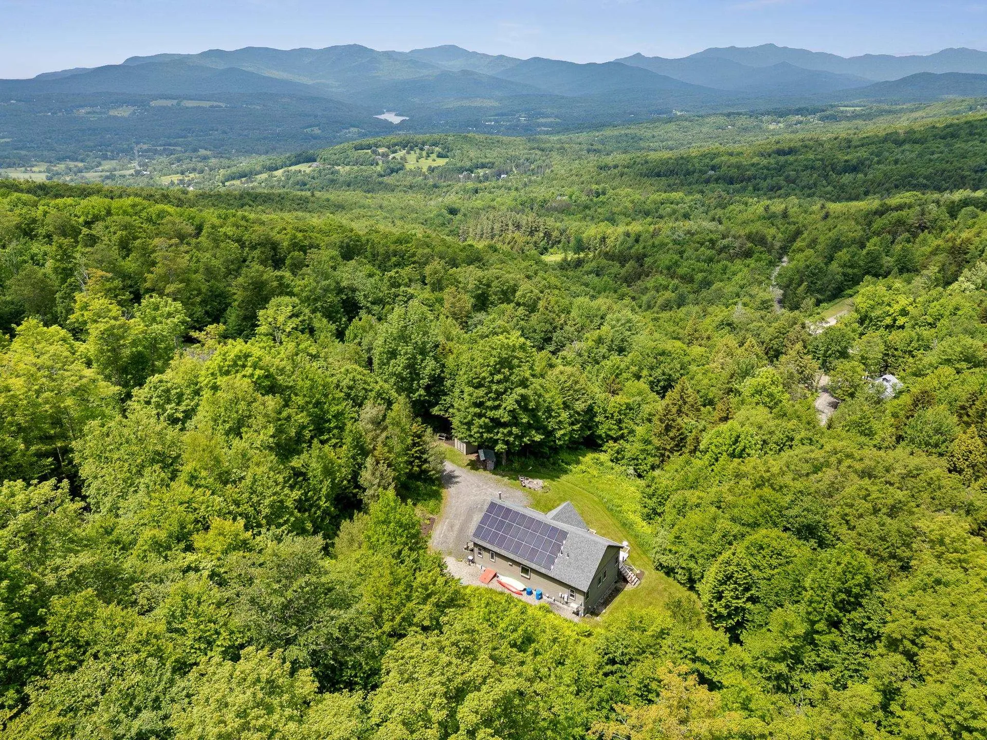 1045 Ring Road Waterbury VT 05677