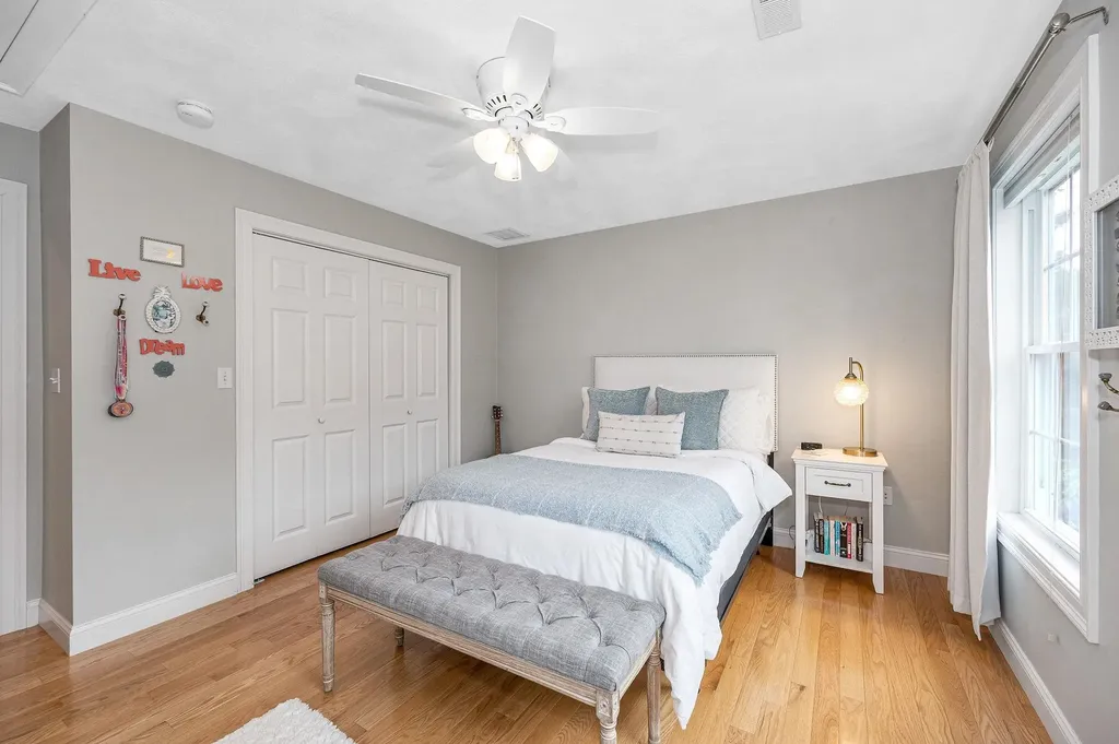 17 Cardiff Road Windham NH 03087