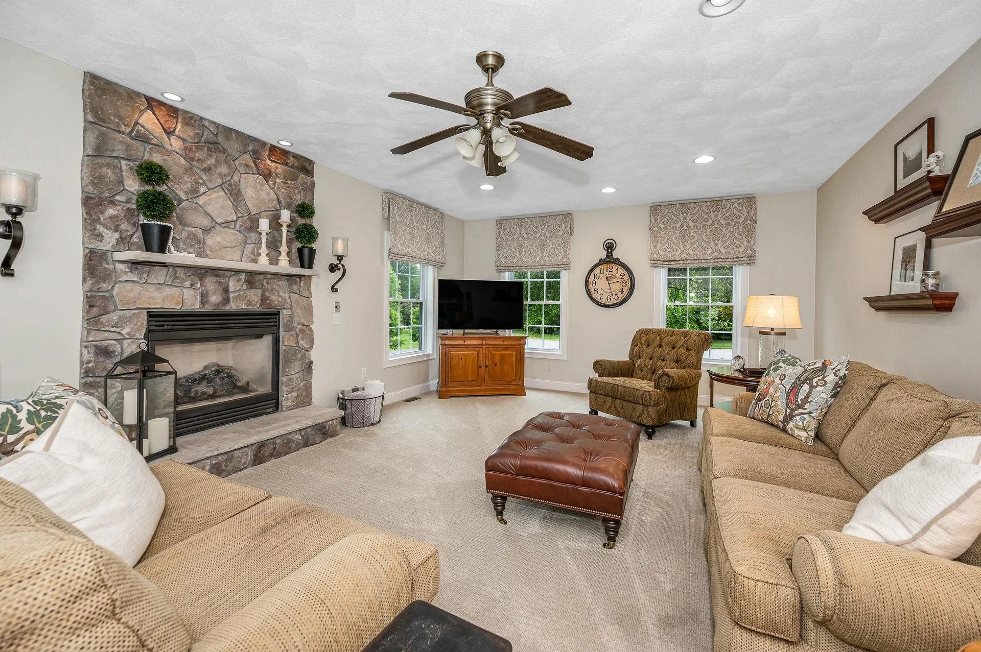 17 Cardiff Road Windham NH 03087