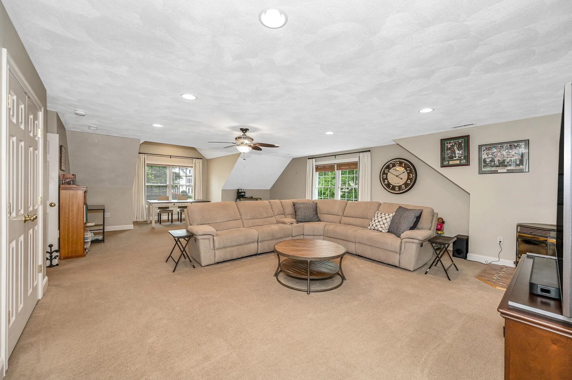 17 Cardiff Road Windham NH 03087