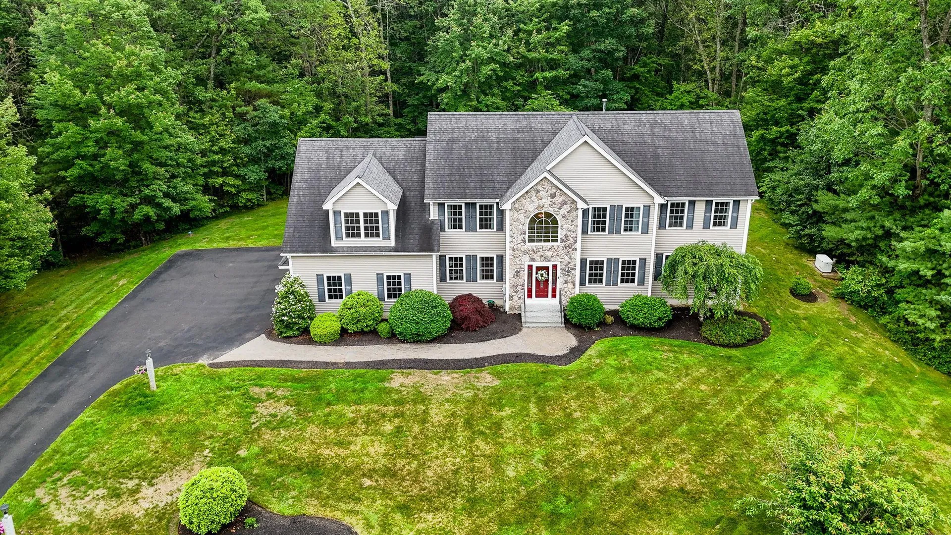 17 Cardiff Road Windham NH 03087