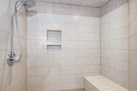 17 Cardiff Road Windham NH 03087