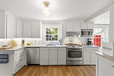 103 Mount Vernon Street Dover NH 03820