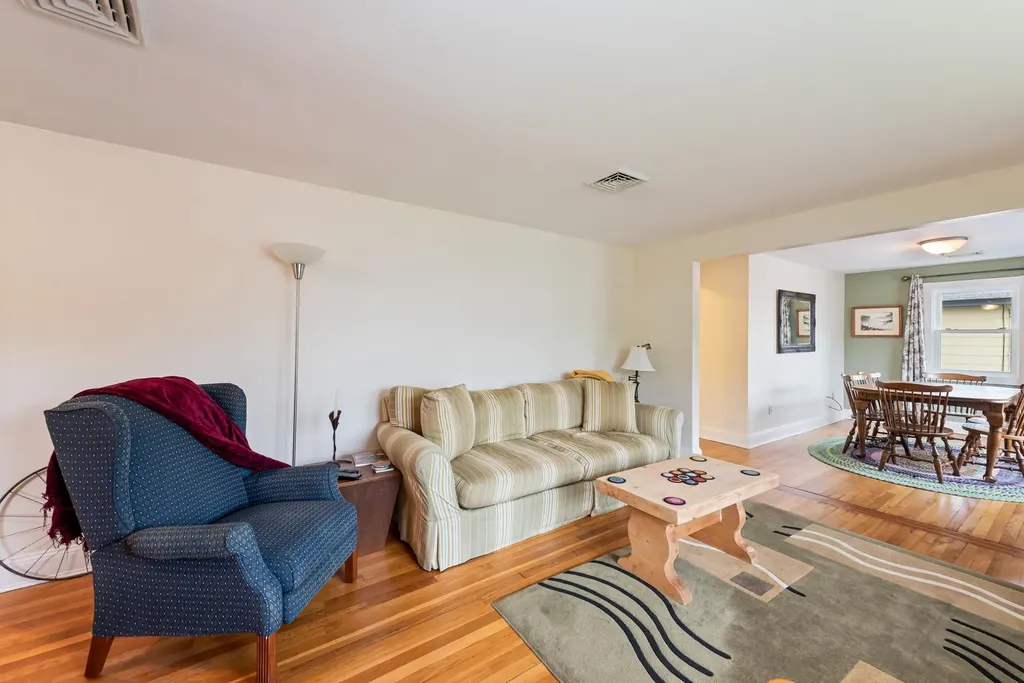 10 Prospect Street Bristol NH 03222