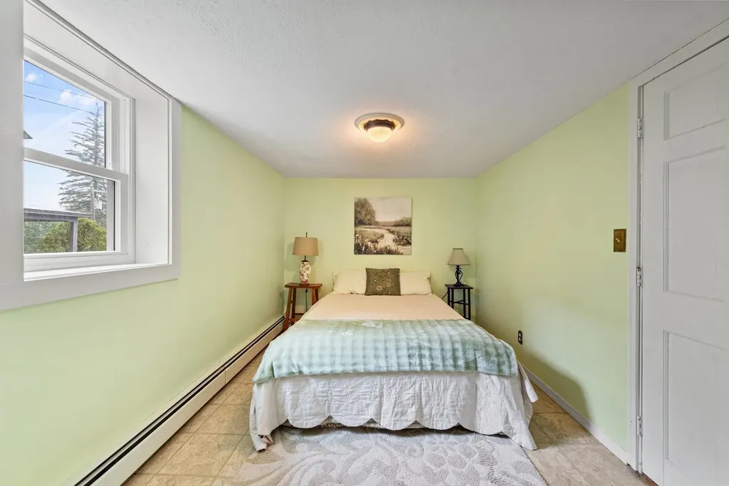 10 Prospect Street Bristol NH 03222