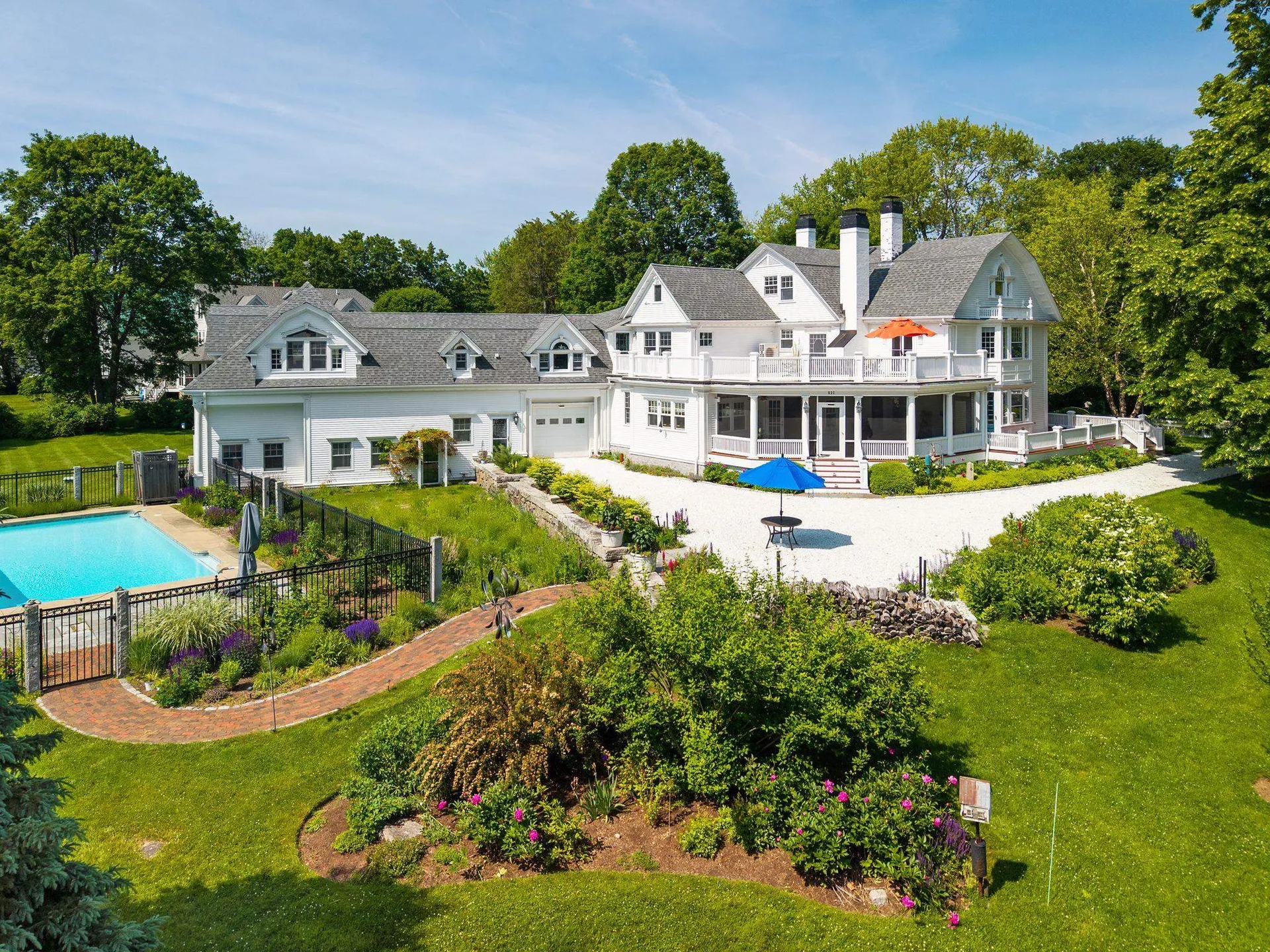 Rye NH, 633 Central Road