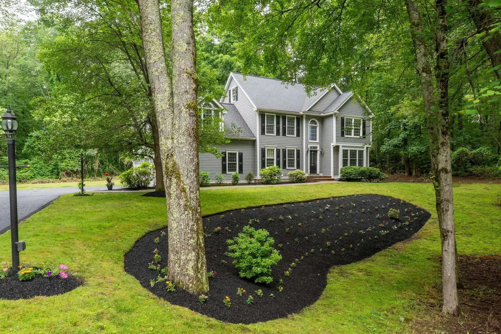 3 Fordway Extension Windham NH 03087