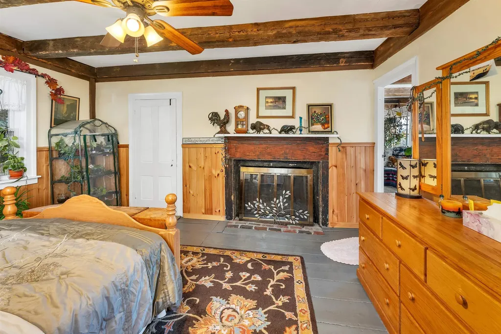 45 Effingham Road Ossipee NH 03864