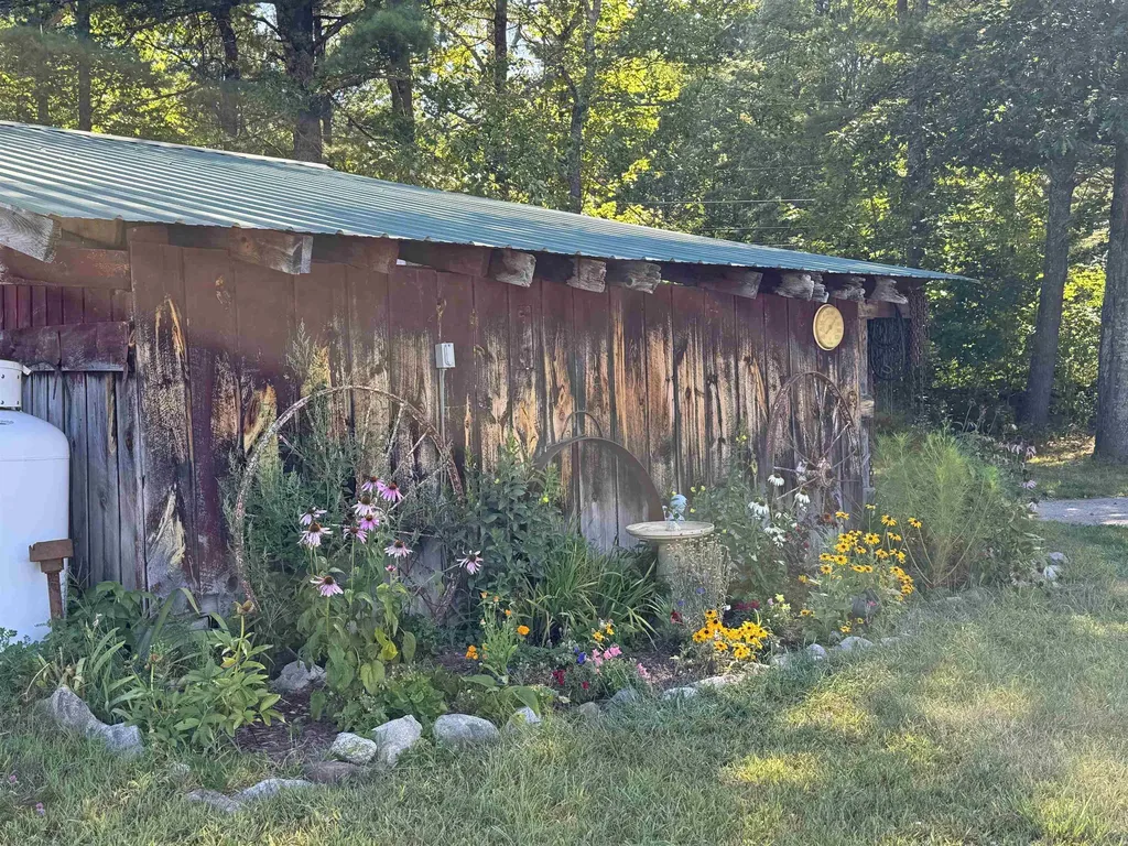 45 Effingham Road Ossipee NH 03864