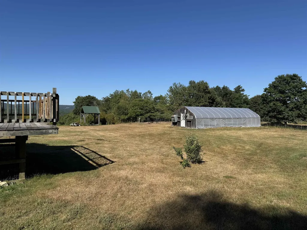 45 Effingham Road Ossipee NH 03864