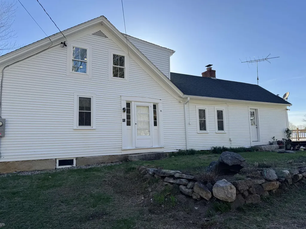 45 Effingham Road Ossipee NH 03864