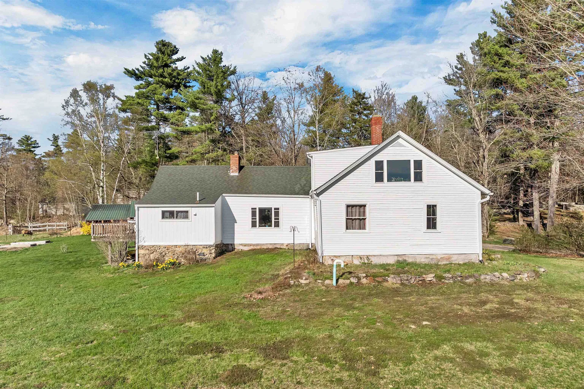 45 Effingham Road Ossipee NH 03864