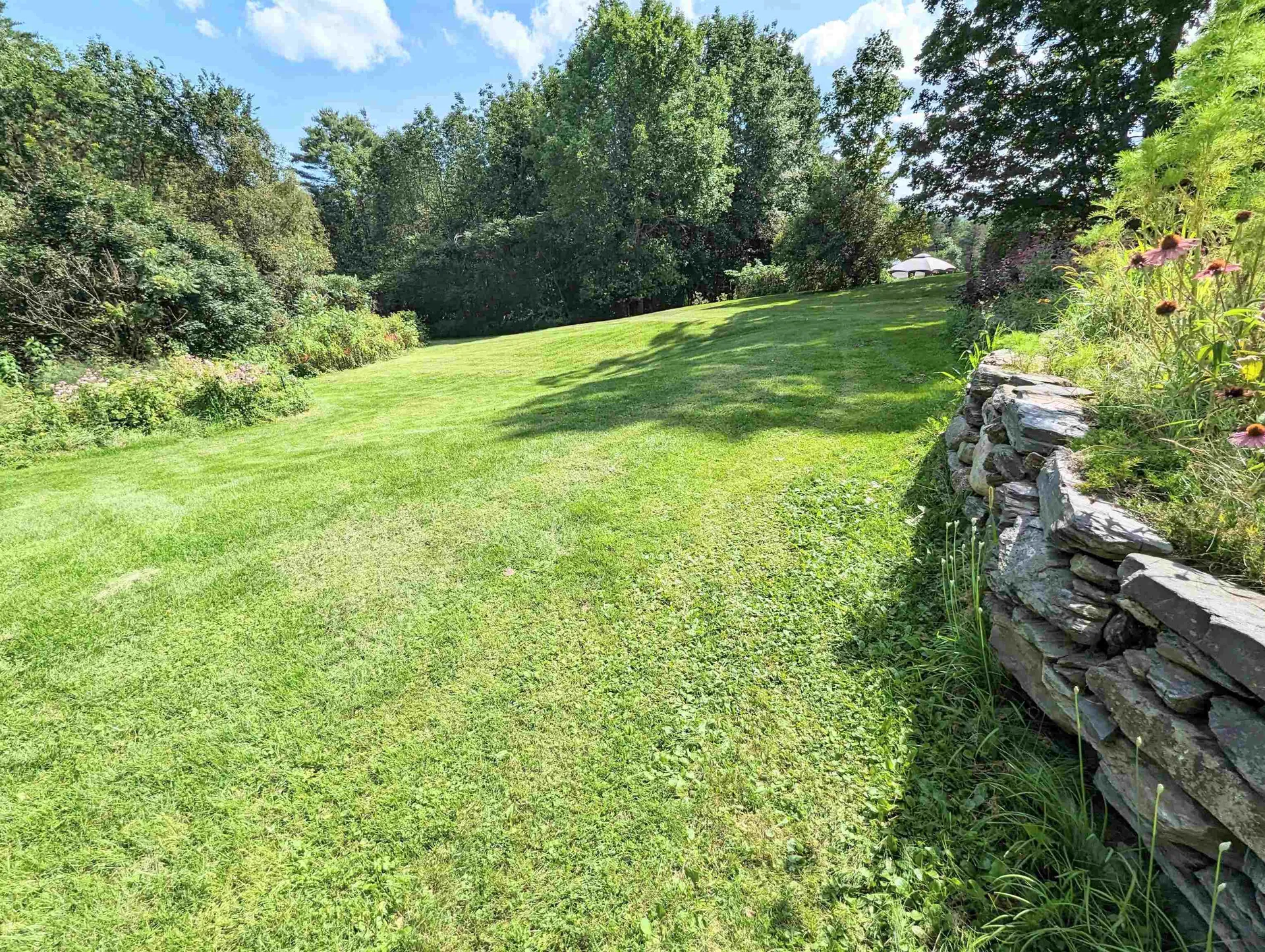 1573 Us Route 5 South Barnet VT 05821