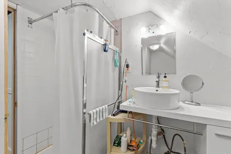 2 Brown Road Windham NH 03087