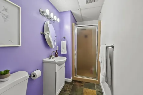 79 Cannongate Road Nashua NH 03063