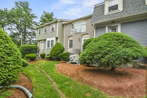 79 Cannongate Road Nashua NH 03063