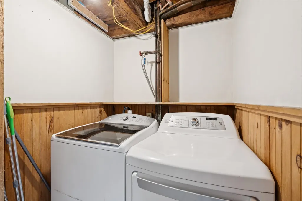 46 Upper Village Road Chelsea VT 05038
