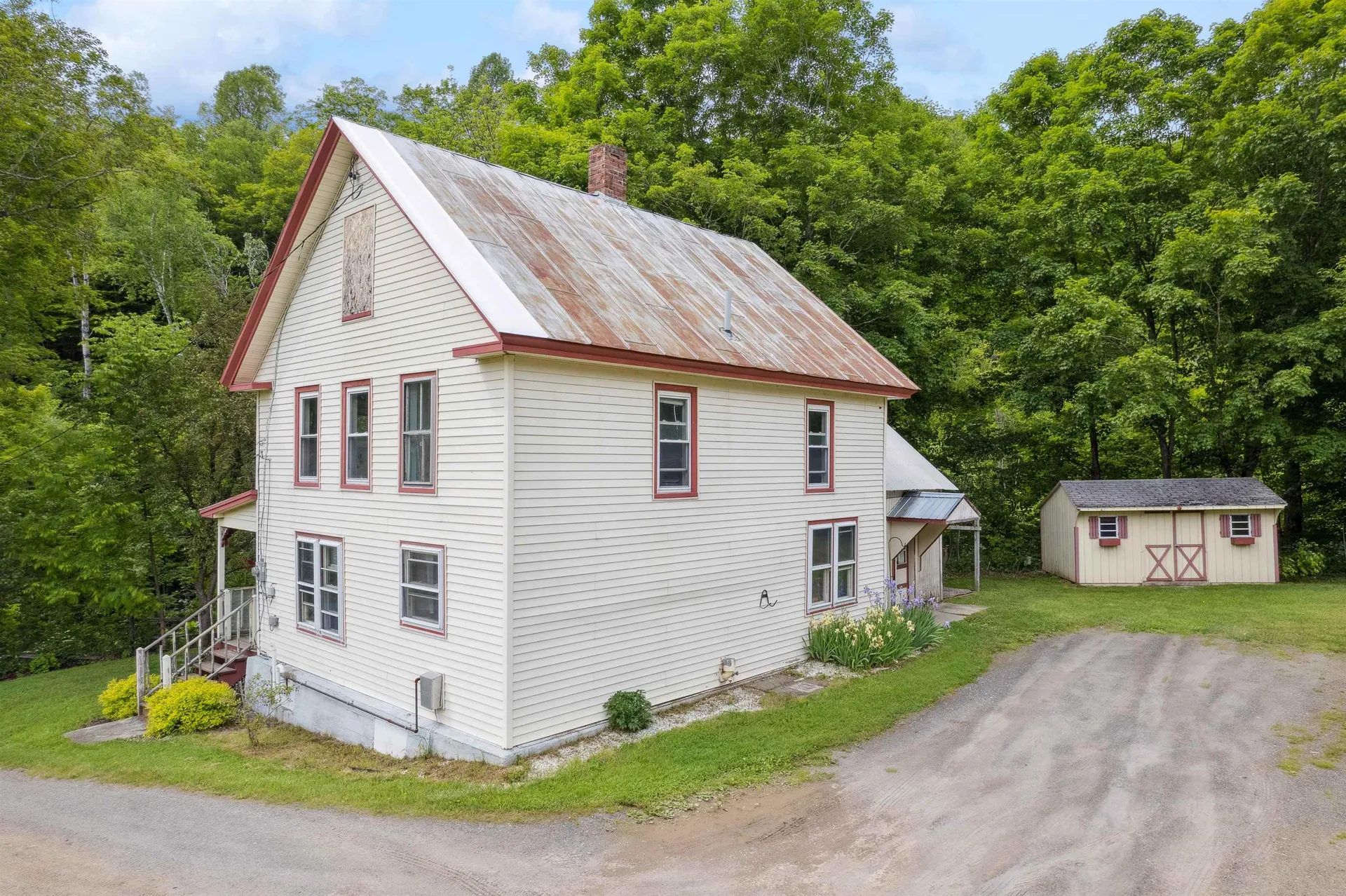 46 Upper Village Road Chelsea VT 05038