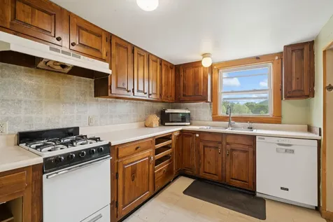 46 Upper Village Road Chelsea VT 05038