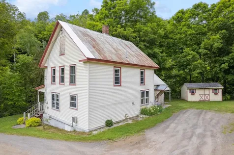 46 Upper Village Road Chelsea VT 05038