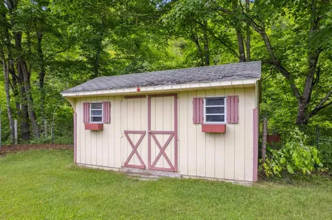 46 Upper Village Road Chelsea VT 05038