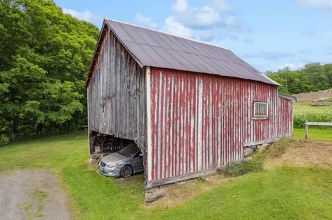 46 Upper Village Road Chelsea VT 05038