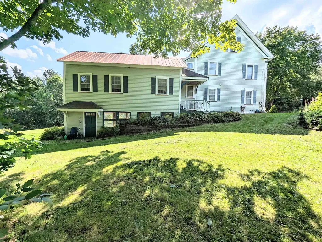 1573 Us Route 5 South Barnet VT 05821