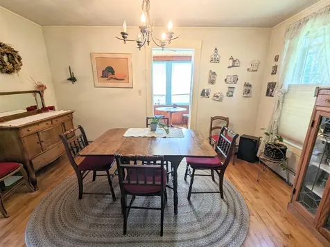 1573 Us Route 5 South Barnet VT 05821