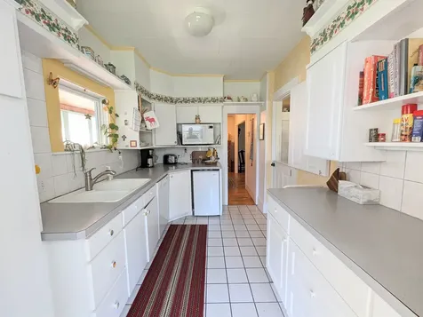 1573 Us Route 5 South Barnet VT 05821