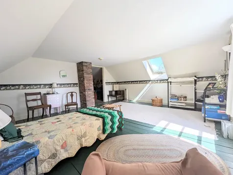 1573 Us Route 5 South Barnet VT 05821