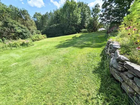 1573 Us Route 5 South Barnet VT 05821