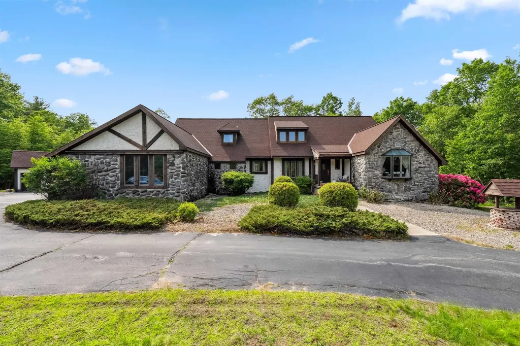 19 Hardwood Road Windham NH 03087