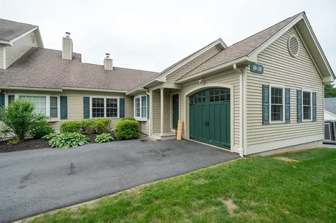 28 Mountain Village Road Windham NH 03087