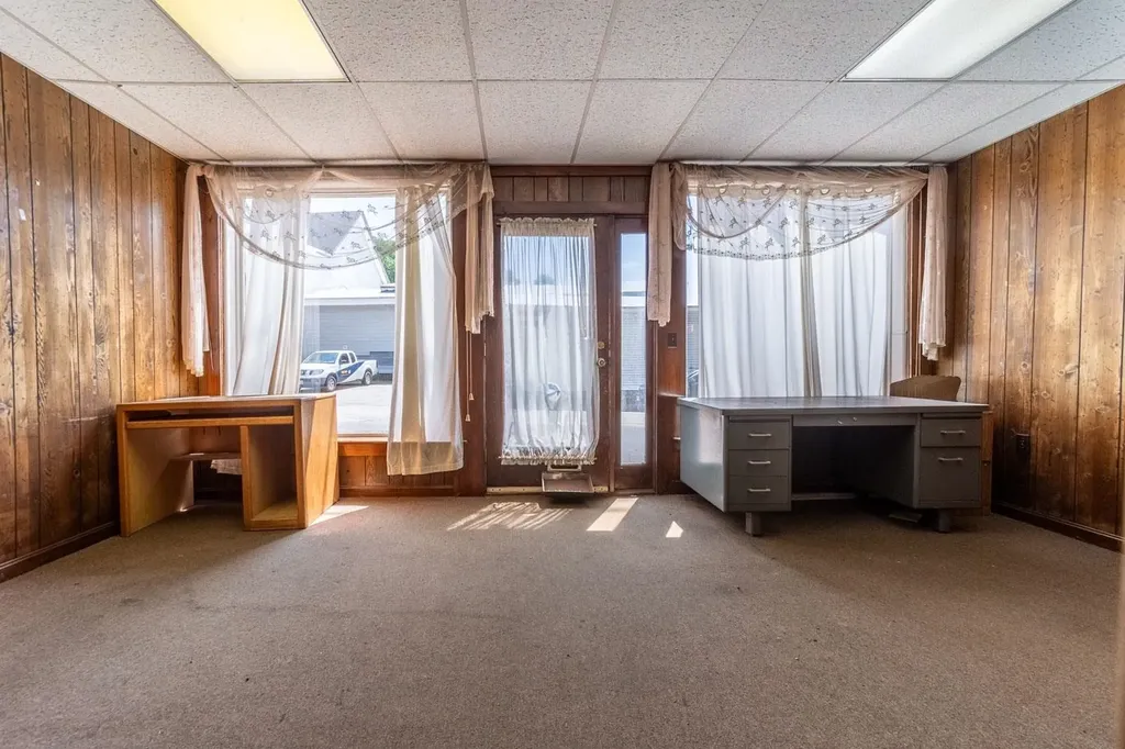 17 E Bow Street Franklin NH 03235