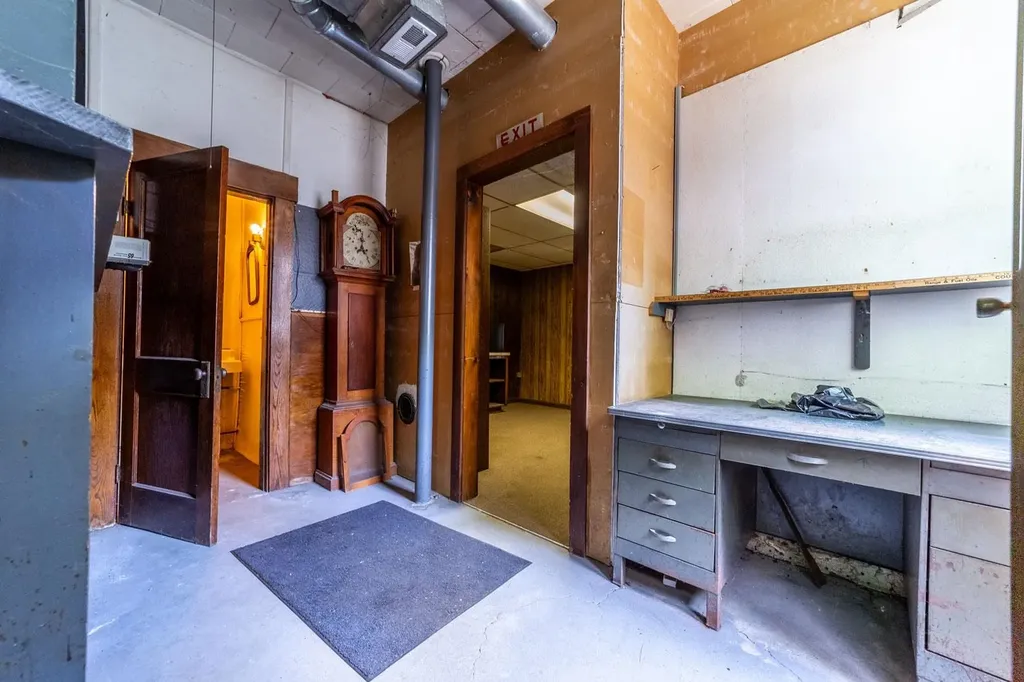 17 E Bow Street Franklin NH 03235