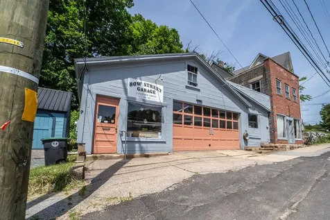 17 E Bow Street Franklin NH 03235