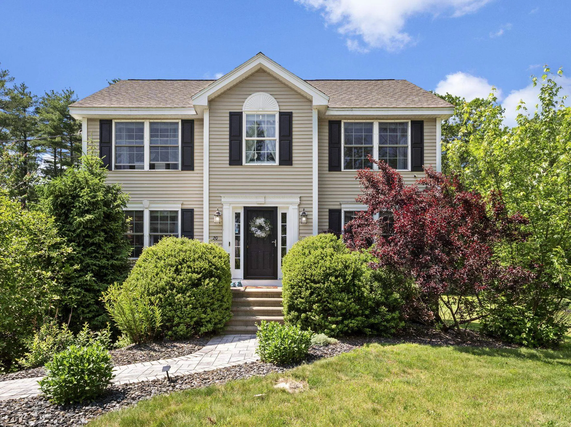 20 Lawrence Road Derry NH 03038-4191